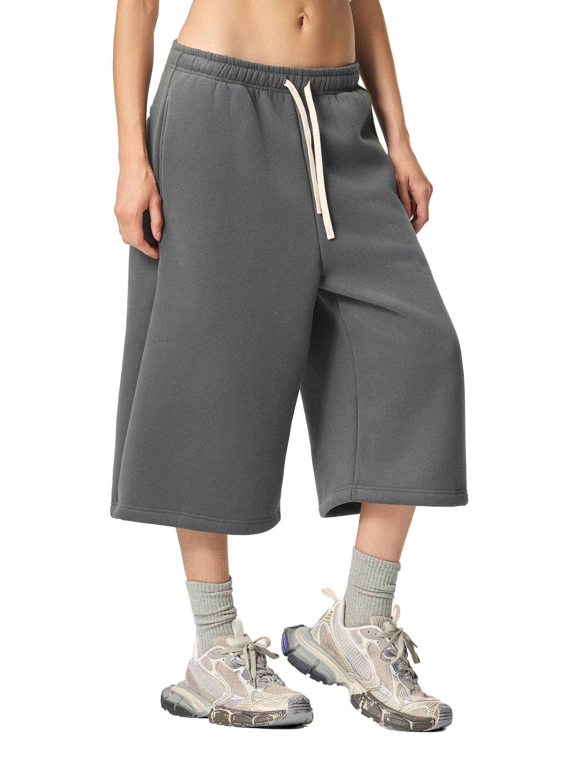 South Vinland – Women’s Touchmark Three Quarter Sweatpants · G001 - Image 16
