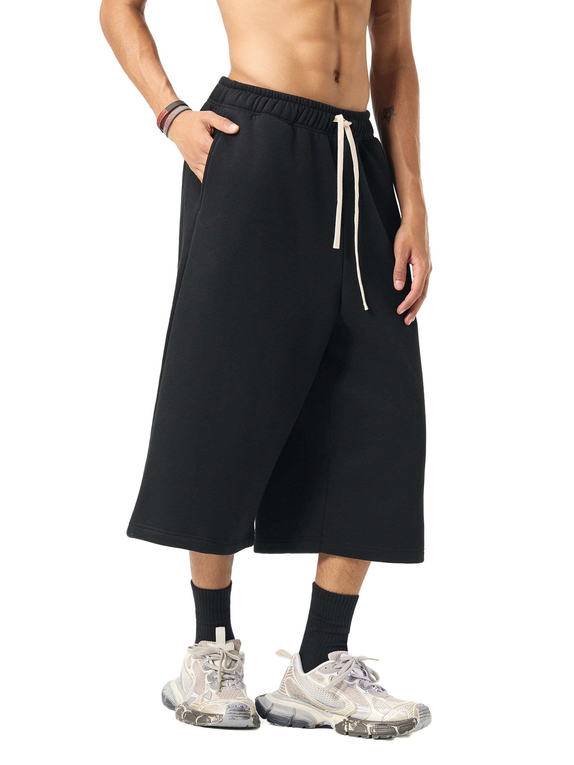 South Vinland – Women’s Touchmark Three Quarter Sweatpants · G001 - Image 10