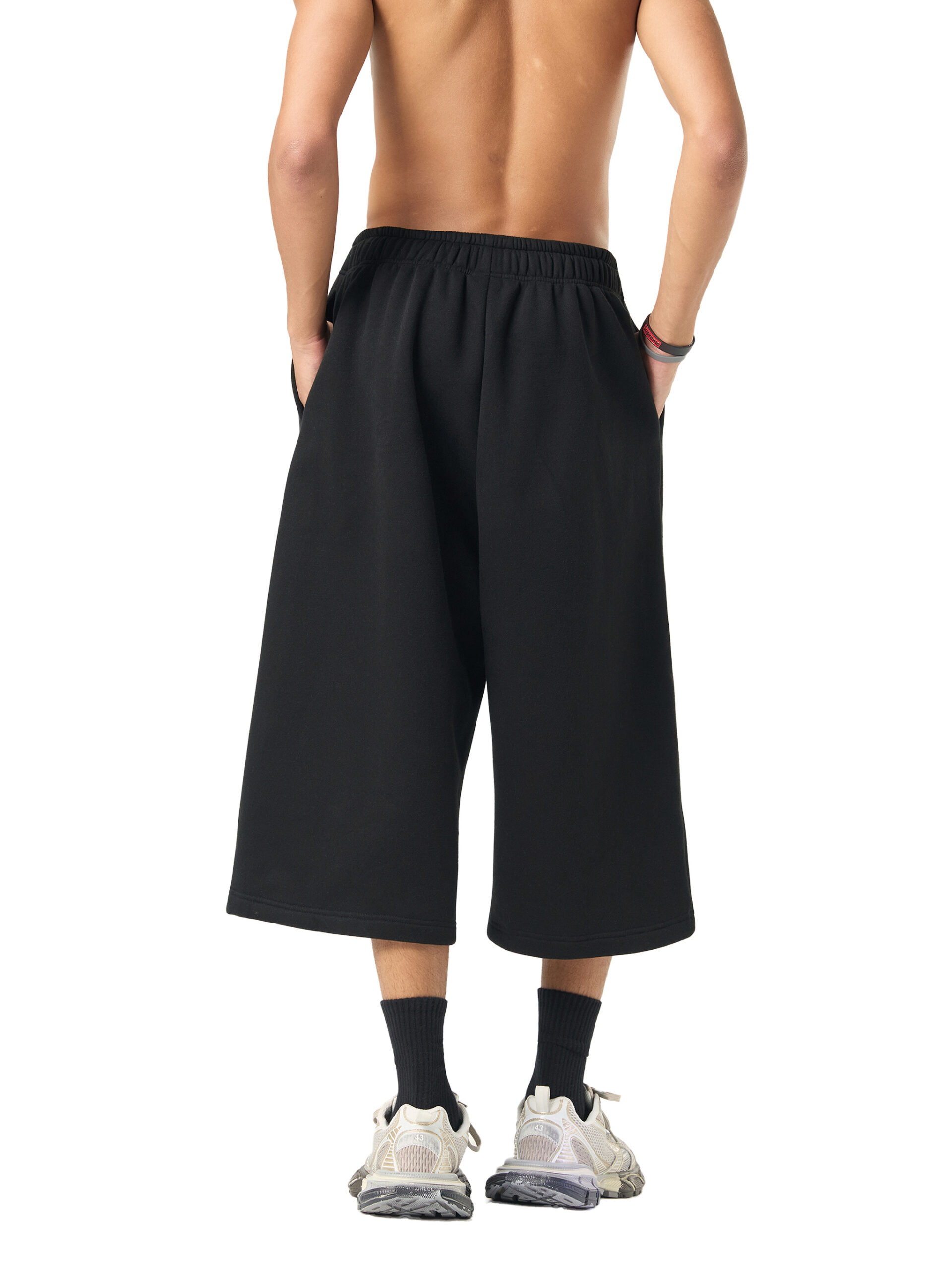South Vinland – Women’s Touchmark Three Quarter Sweatpants · G001 - Image 9