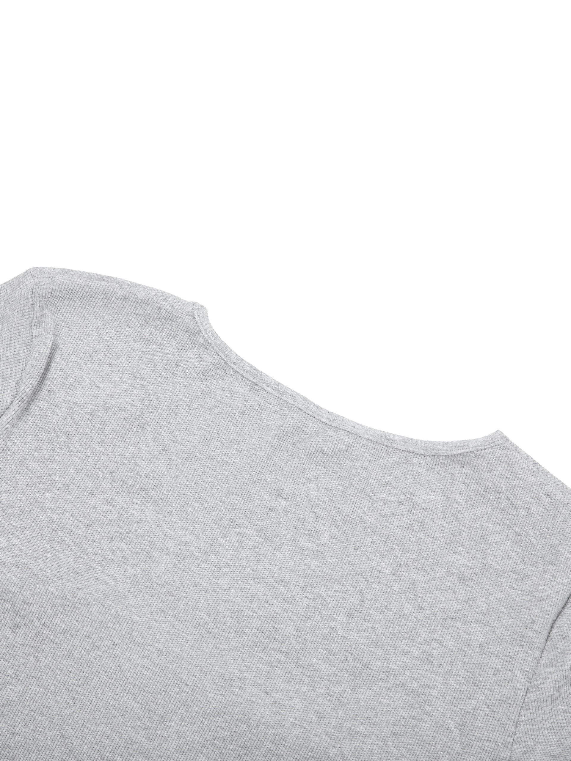 South Vinland – Women’s Touchmark Ruched Long Sleeve Crop · G001 - Image 15