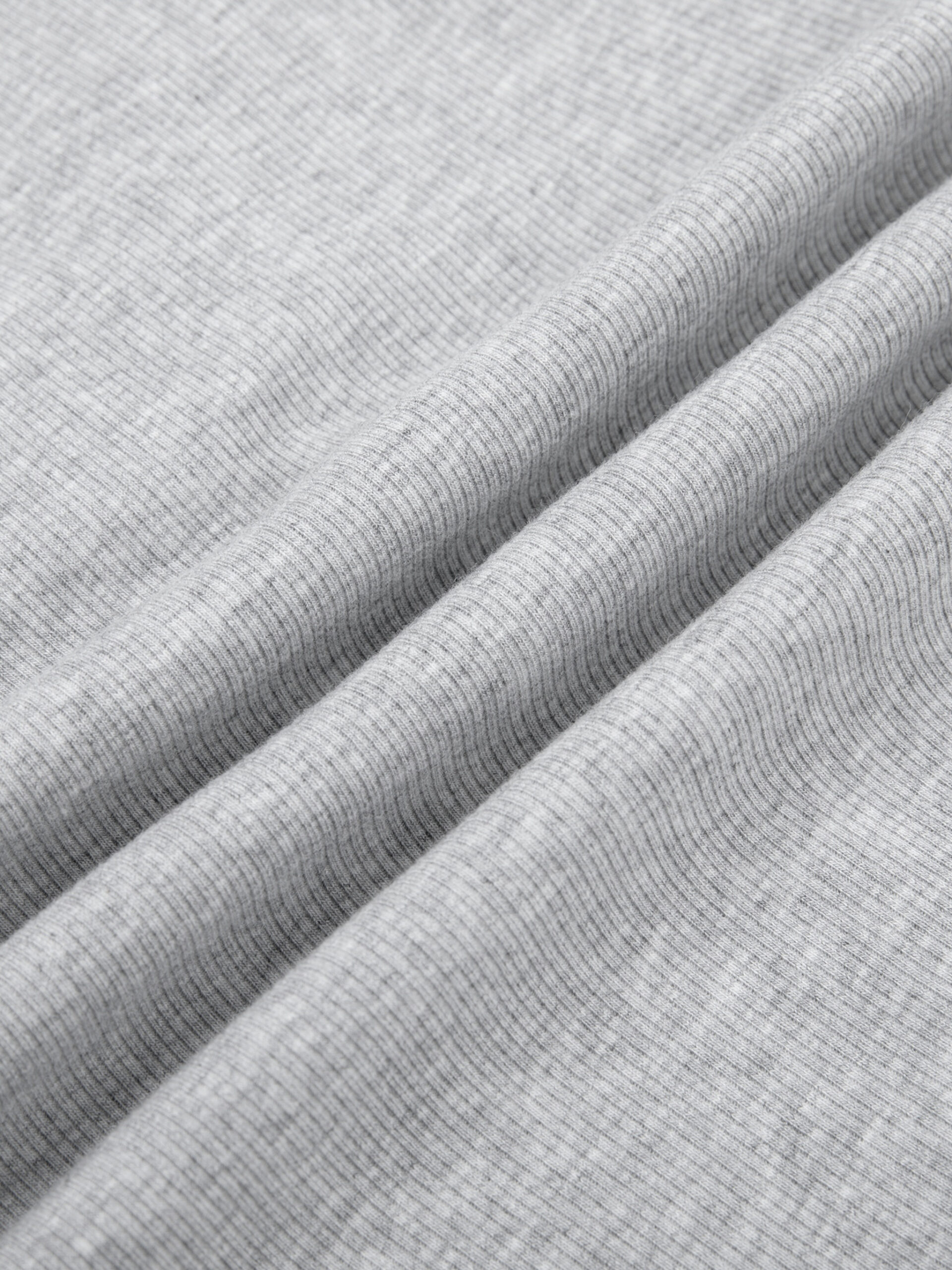 South Vinland – Women’s Touchmark Ruched Long Sleeve Crop · G001 - Image 16